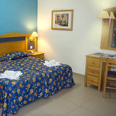 115 The By Neu Collective 3*