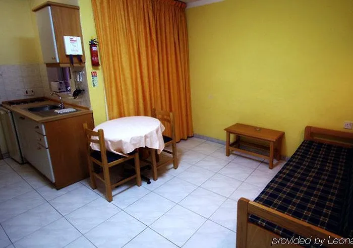 115 The By Neu Collective 3*