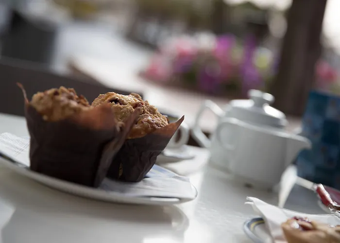 115 The By Neu Collective Otel