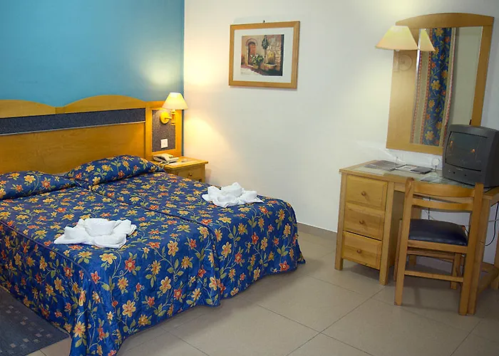 115 The By Neu Collective 3*