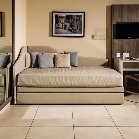 115 The By Neu Collective 3*