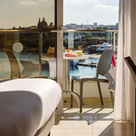 115 The By Neu Collective מלון Gzira