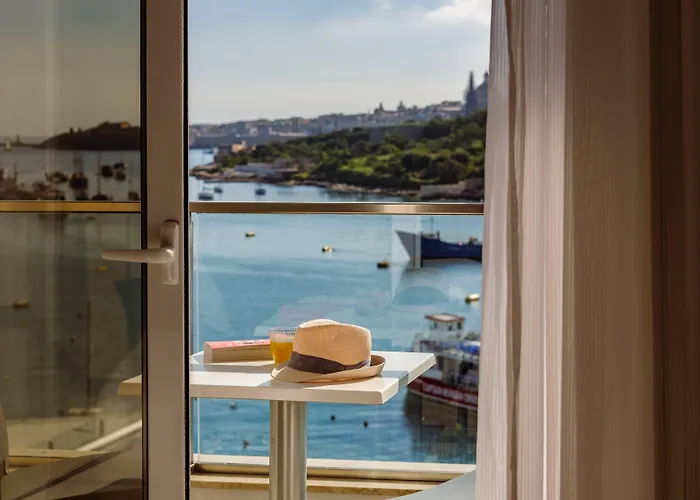 115 The By Neu Collective Hotel Gzira