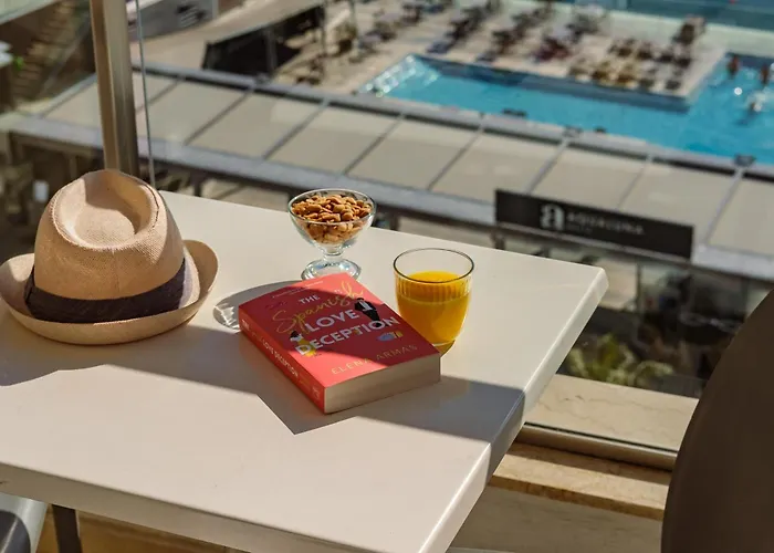 115 The By Neu Collective Hotel 3*