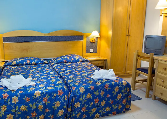 115 The By Neu Collective 3*