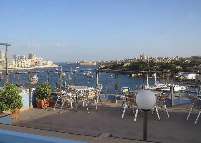 115 The By Neu Collective 3*