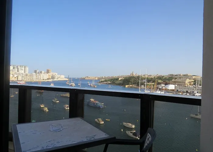 115 The By Neu Collective 3* Gzira